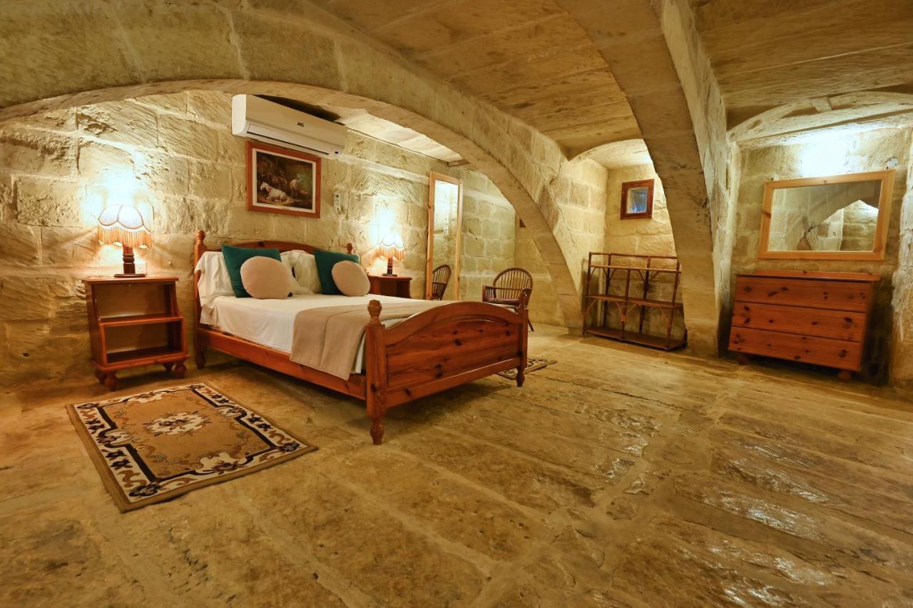 הוילה Għarb Mill House מראה חיצוני תמונה